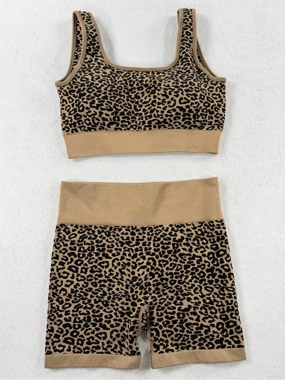BLAKELEY Cheetah Biker Short Workout Seamless Leopard Size S/M Matching Set
